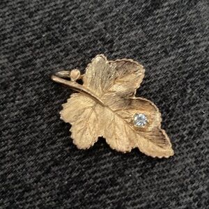 Vintage Gold Tone with Faux Gemstone Accent Pendant Charm Only